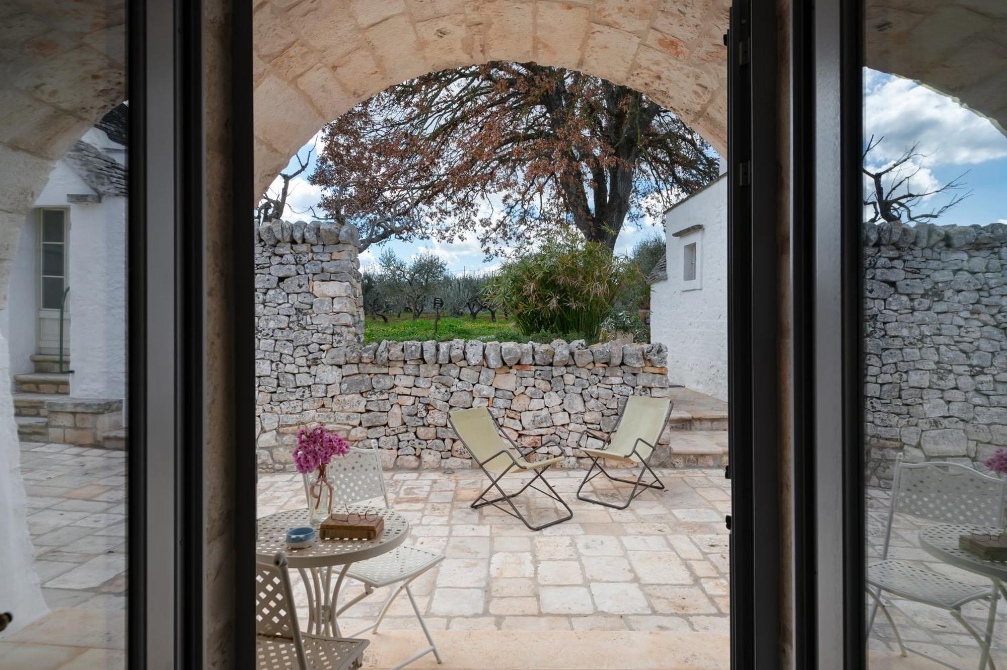Agriturismo Masseria Aprile Locorotondo Exterior foto